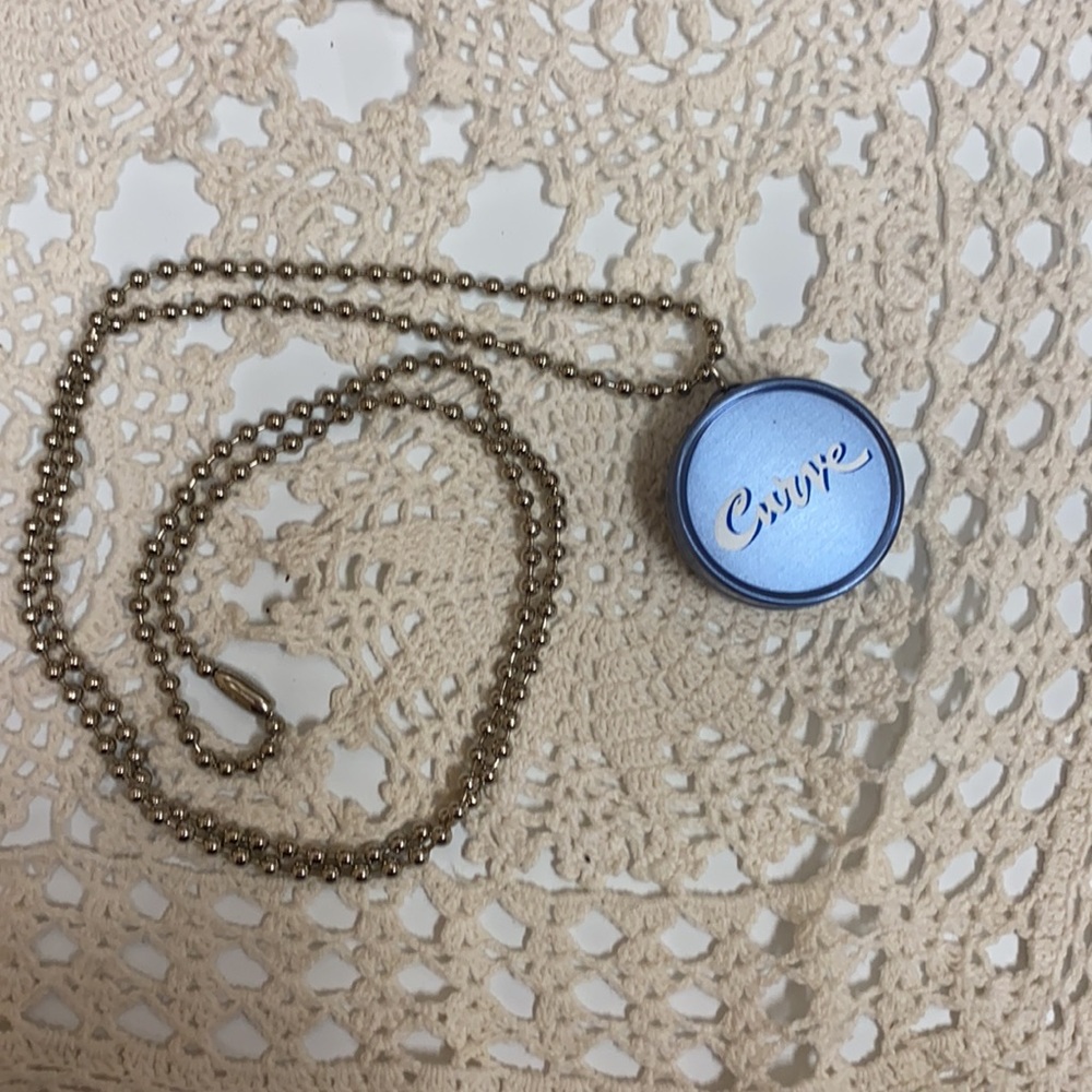 Curve solid perfume necklace brand new never used - Picture 4 of 6